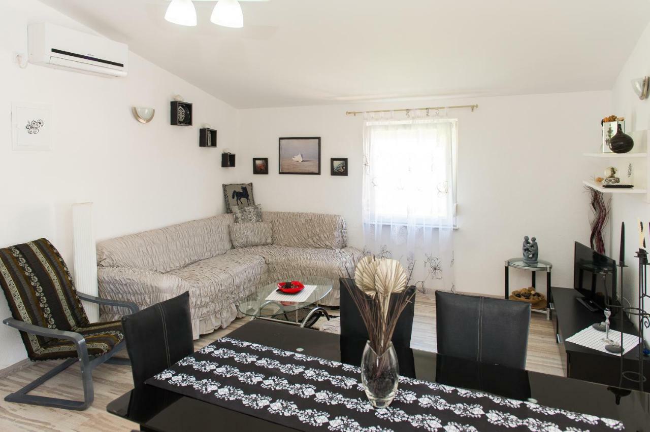 Apartment Ella Rogoznica  Extérieur photo