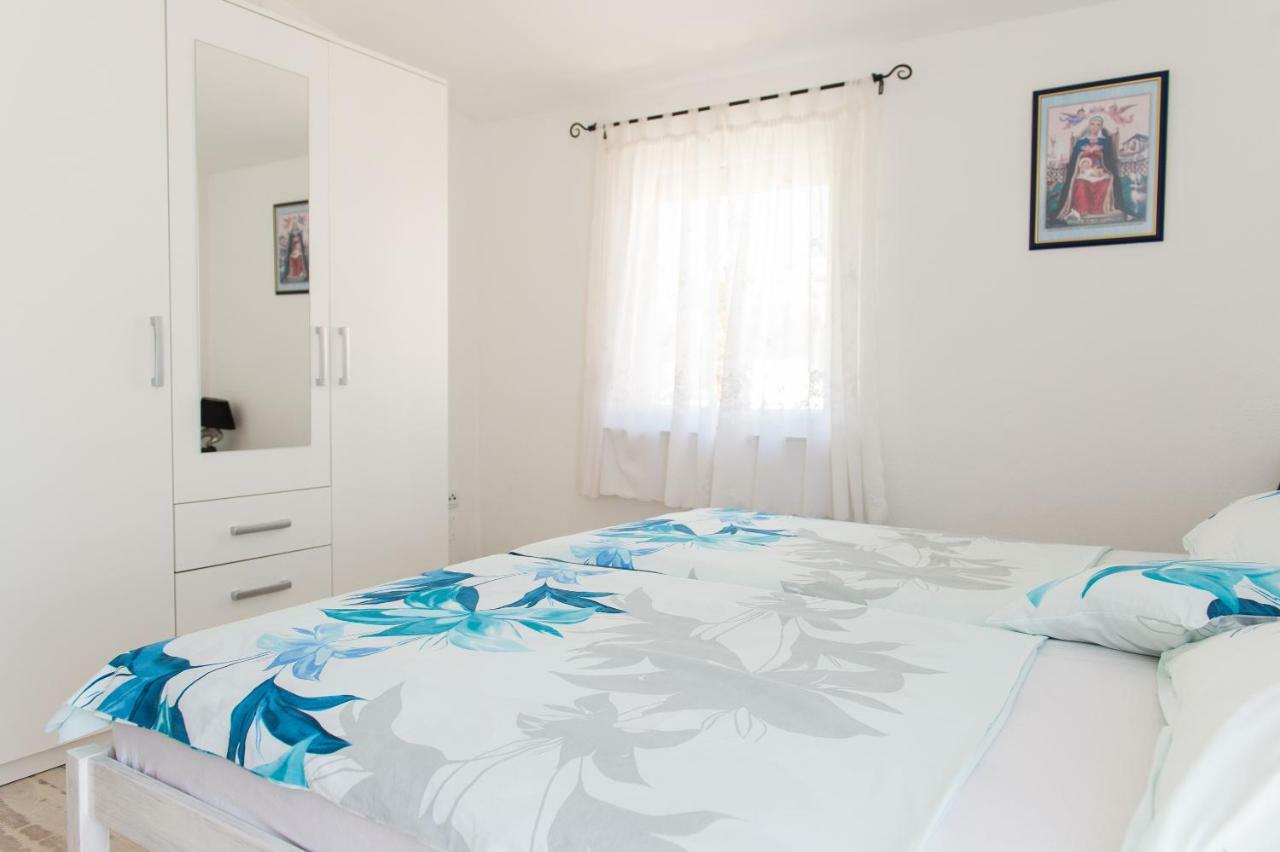 Apartment Ella Rogoznica  Extérieur photo
